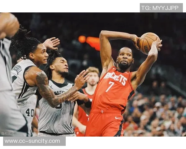 得州德比来袭马刺火箭同场竞技争夺胜利荣耀